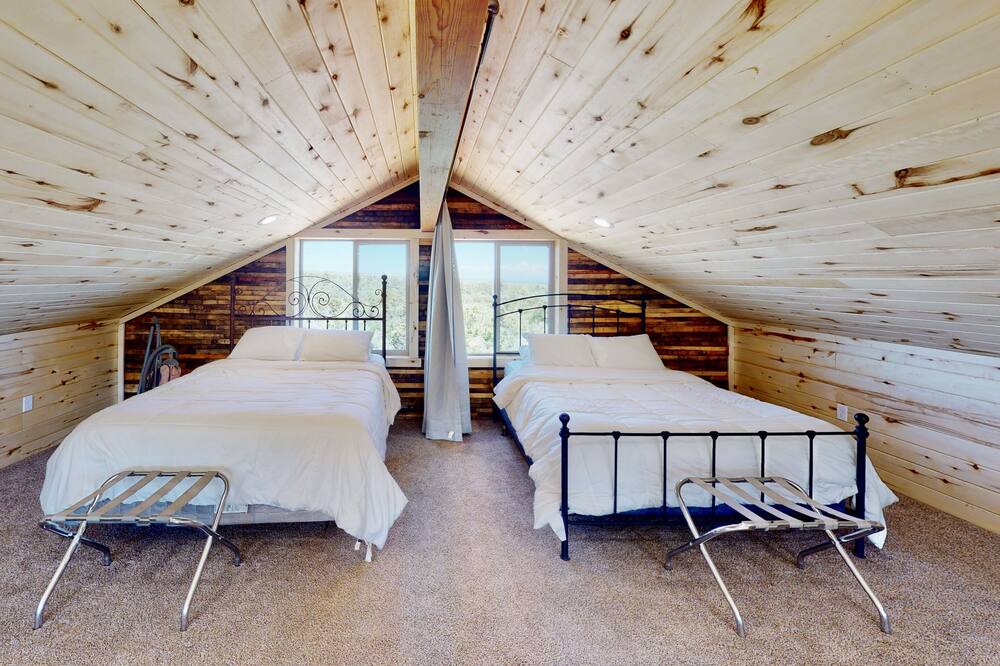 Photo of Bedroom in La Sal
