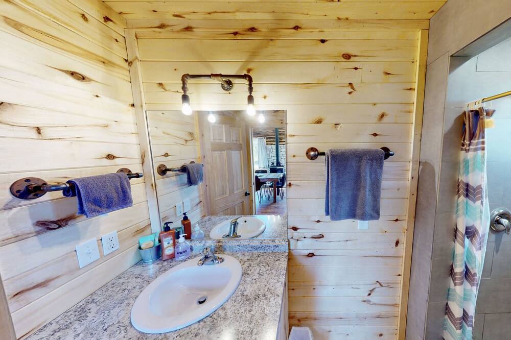 Photo of Bathroom in La Sal