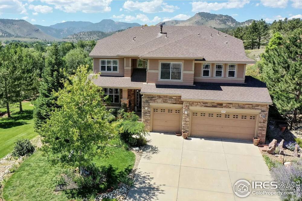 Photo of Outdoor in Lyons