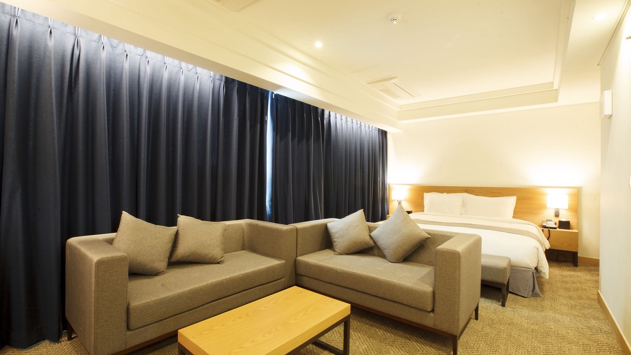Photo of Bedroom in Gwanghui-dong