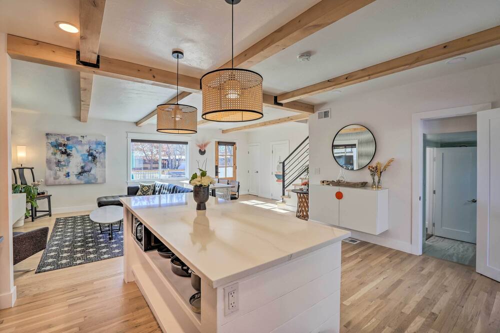 Photo of Kitchen in Barths