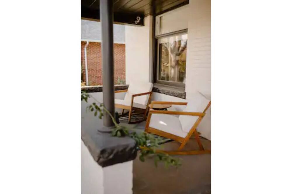 Photo of Outdoor in Sunnyside