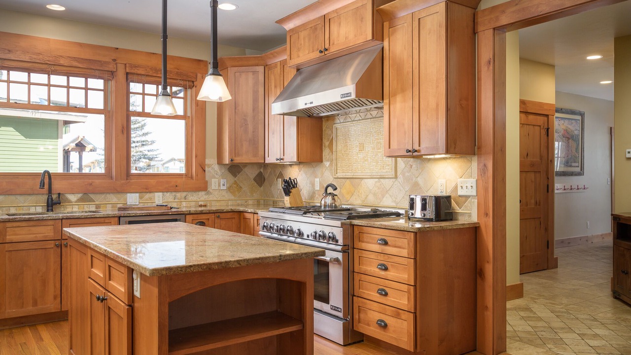 Photo of Kitchen in Grand Park