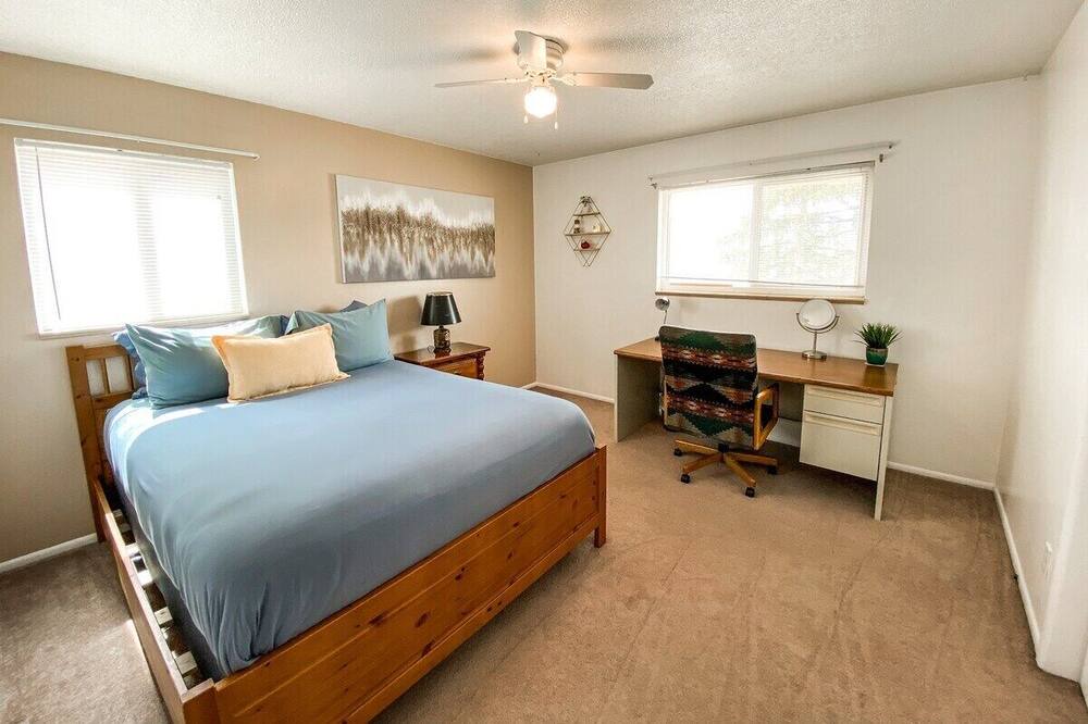Photo of Bedroom in Central Colorado Springs