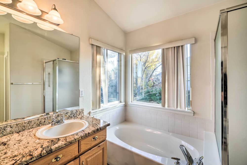 Photo of Bathroom in Littleton