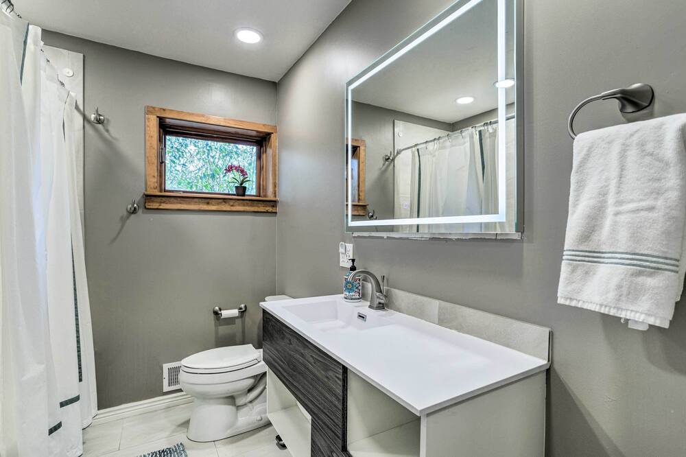 Photo of Bathroom in Bel Aire