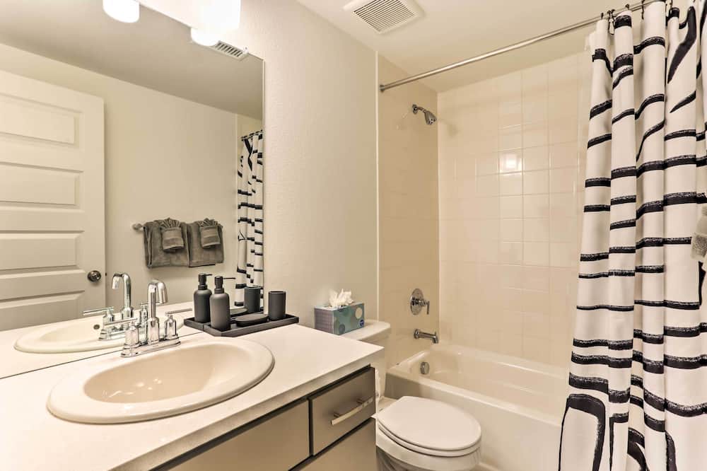 Photo of Bathroom in Parker