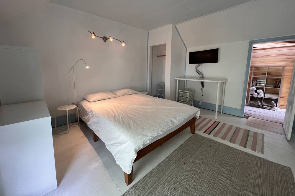 Photo of Bedroom in Idaho Springs