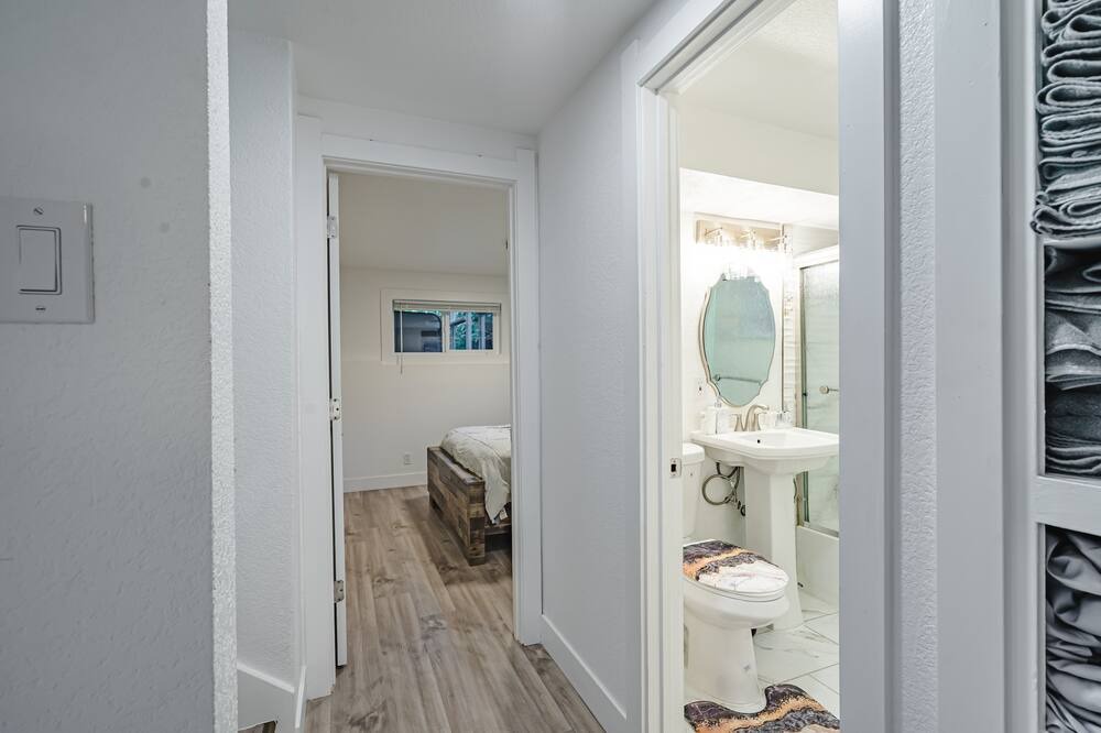 Photo of Bathroom in Alta Vista Area