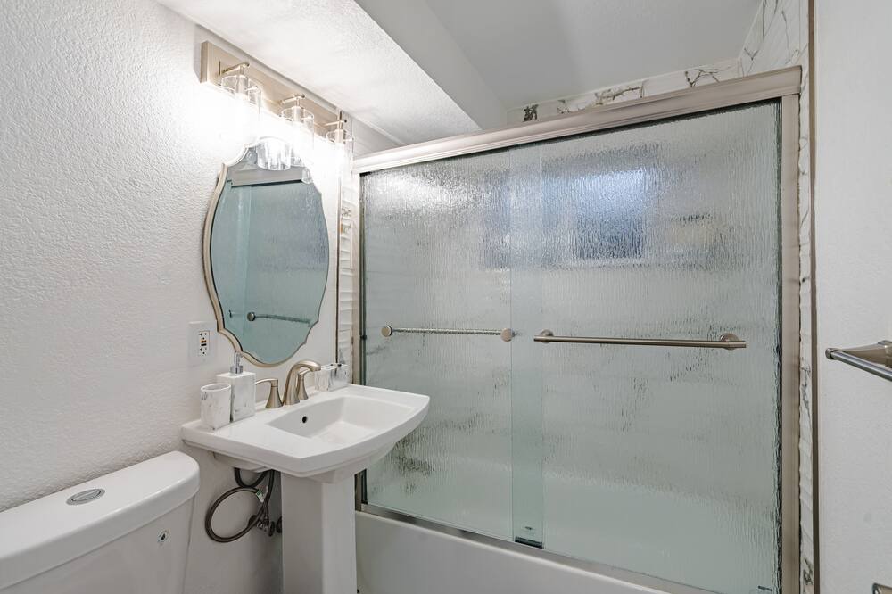 Photo of Bathroom in Alta Vista Area