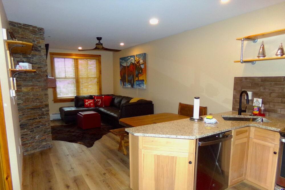Photo of Kitchen in River Run