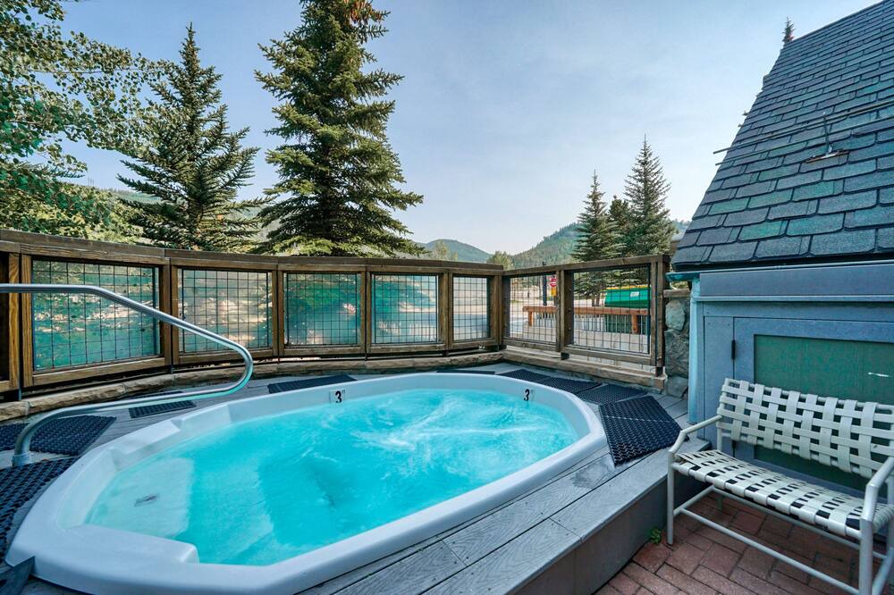 Photo of Outdoor in River Run