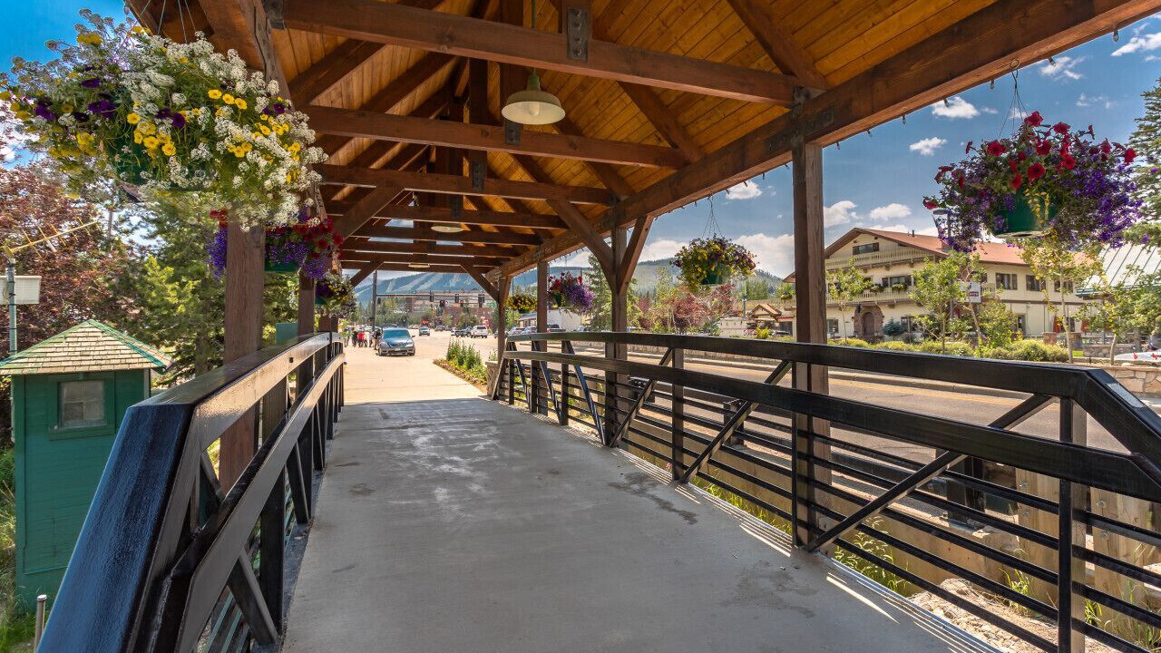 Photo of Outdoor in Rendezvous
