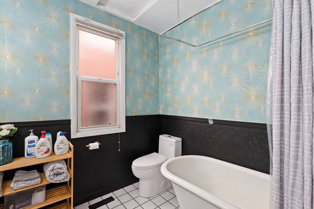 Photo of Bathroom in Washington Park West