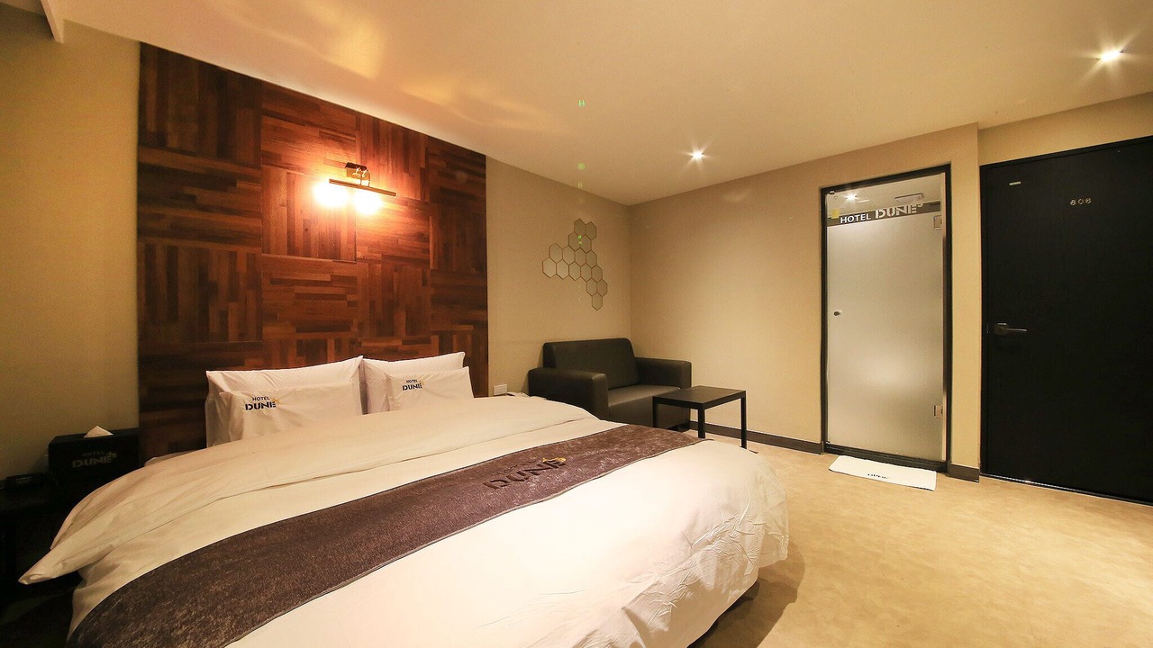 Photo of Bedroom in Ingye-dong