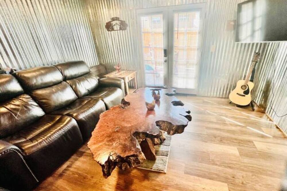 Photo of Livingroom in Security-Widefield