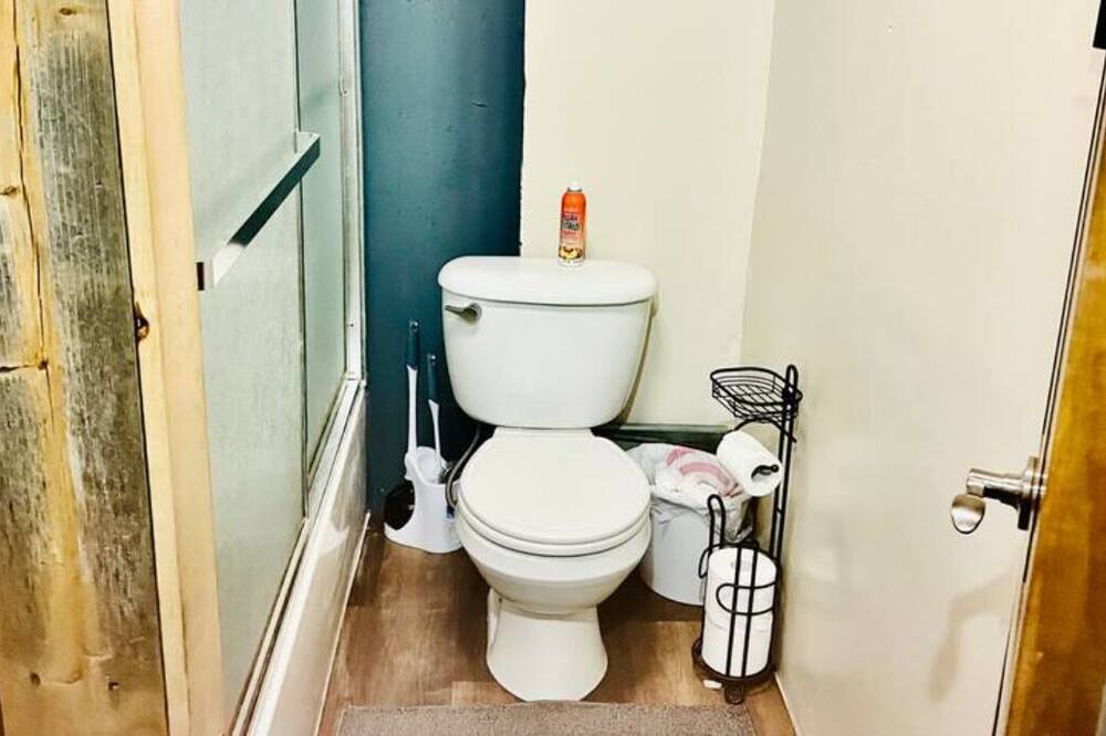 Photo of Bathroom in Security-Widefield