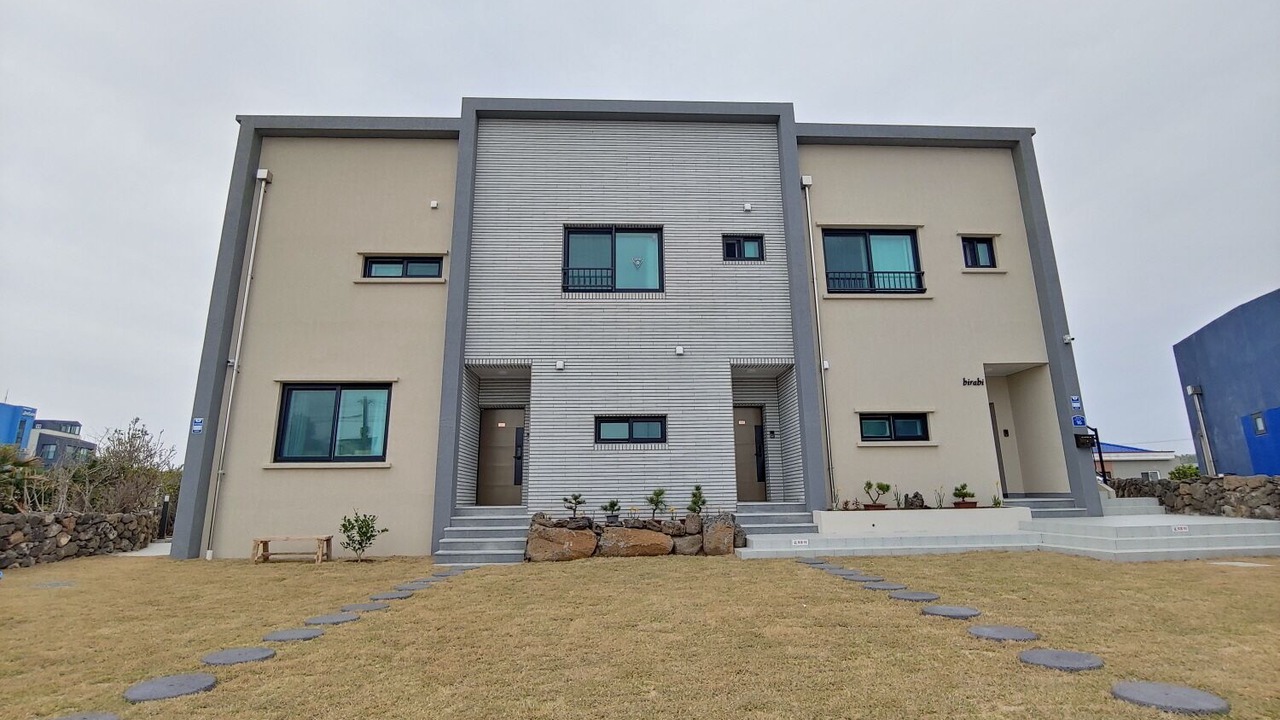 Photo of Outdoor in Hallim