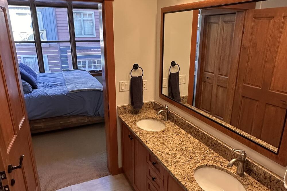 Photo of Bathroom in Copper Mountain