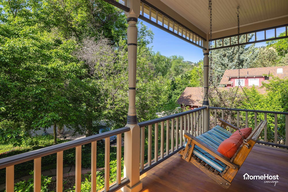 Photo of Outdoor in Mapleton Hill