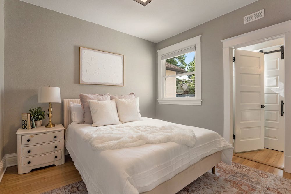 Photo of Bedroom in Congress Park