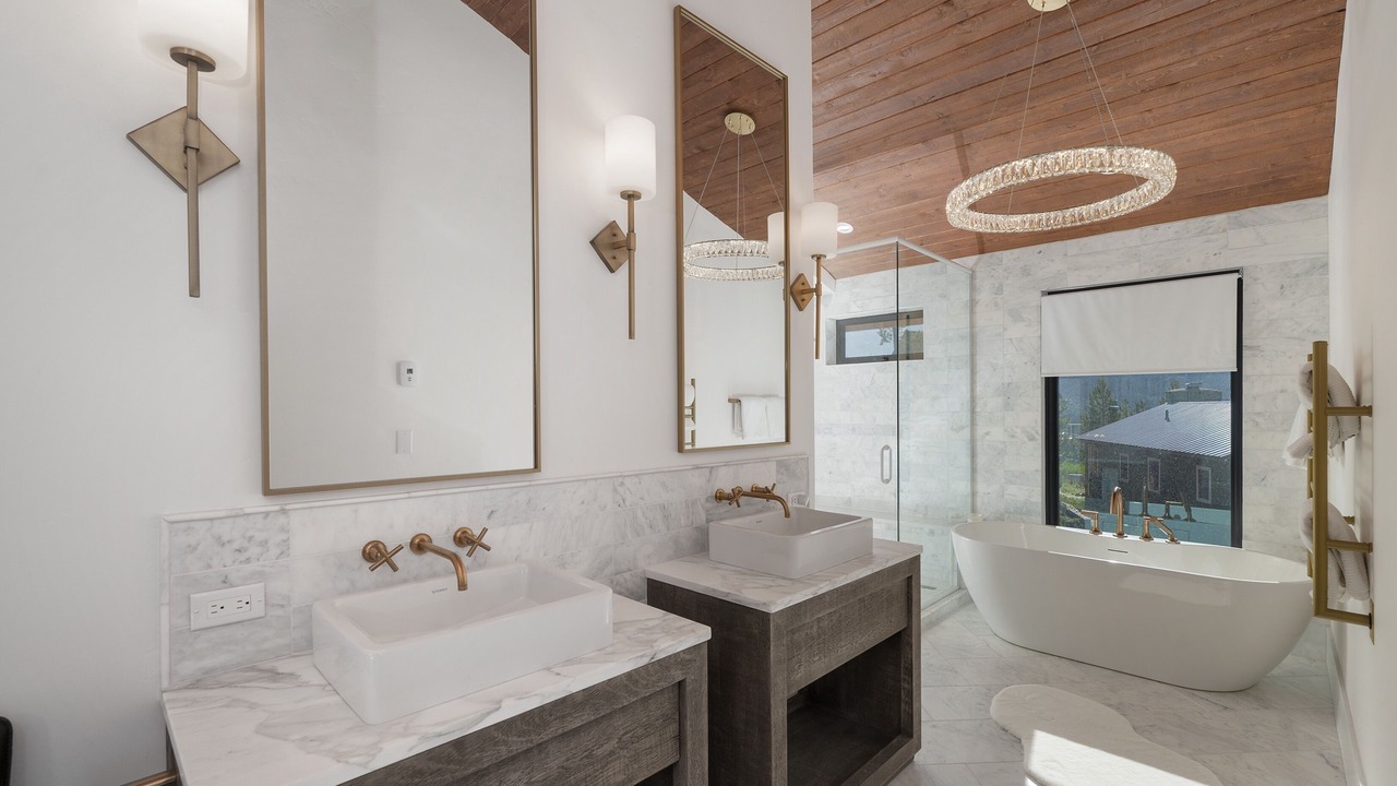 Photo of Bathroom in Grand Lake