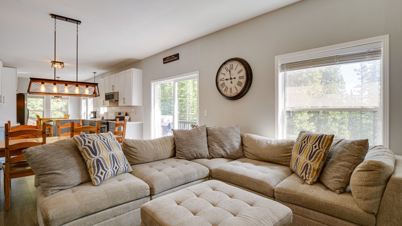 Photo of Livingroom in Valley of the Sun