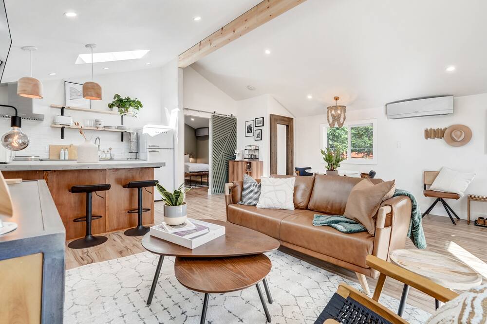 Photo of Livingroom in Broadmoor