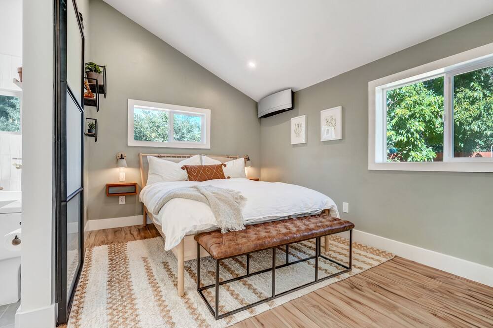 Photo of Bedroom in Broadmoor