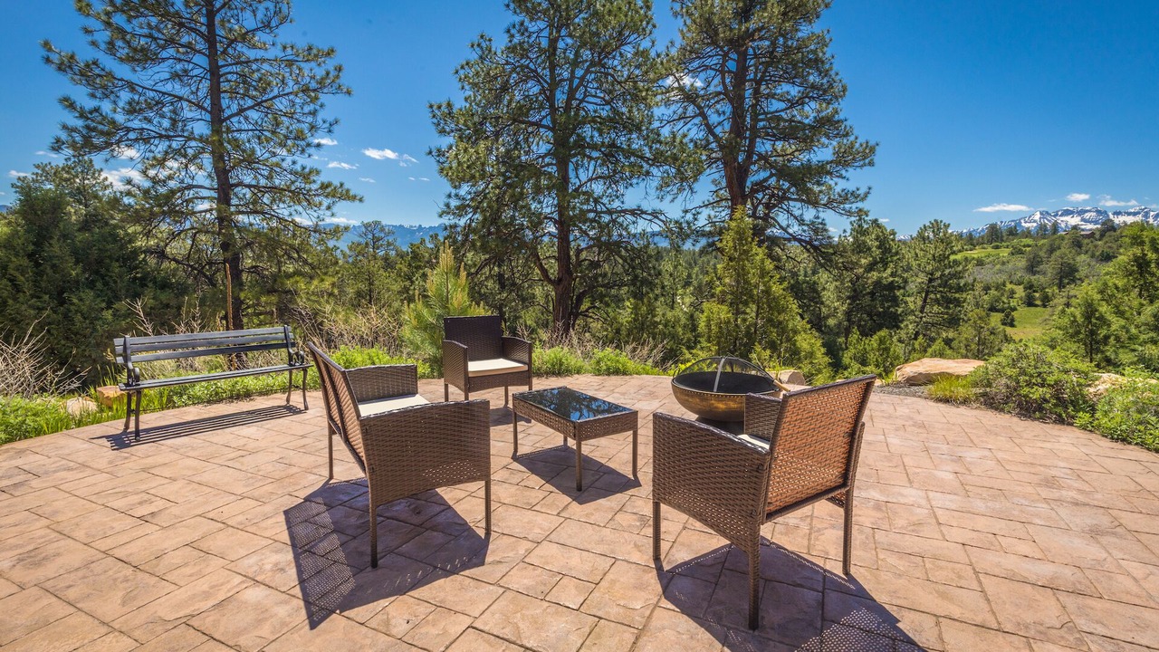Photo of Patio Balcony in Loghill Village