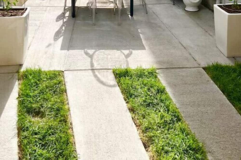 Photo of Outdoor in Dupont