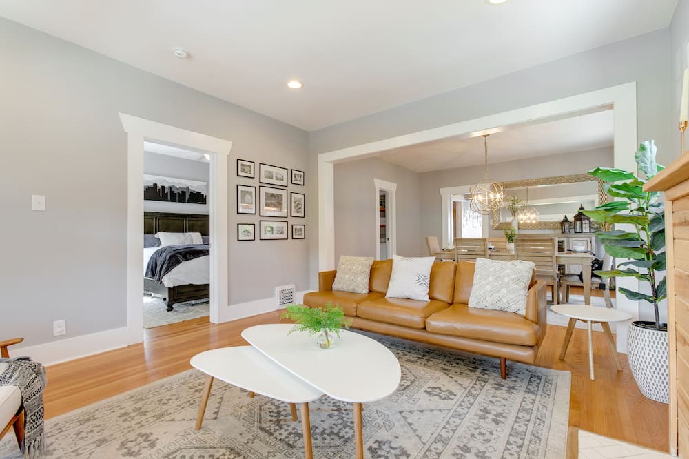 Photo of Livingroom in West Colfax