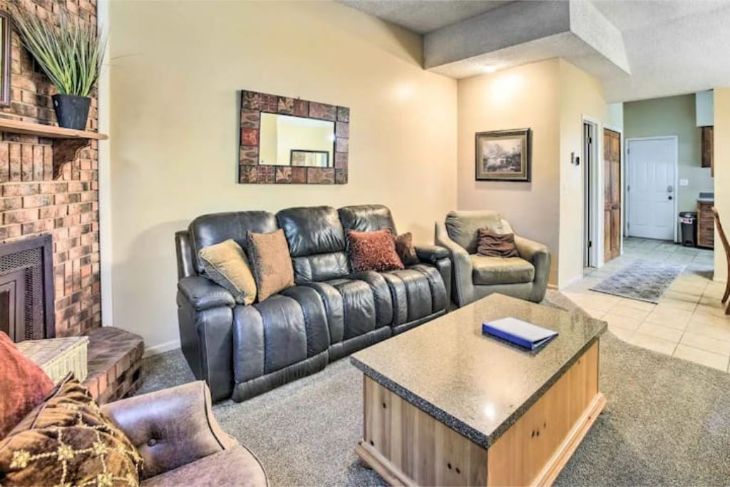 Photo of Livingroom in Northeast Colorado Springs