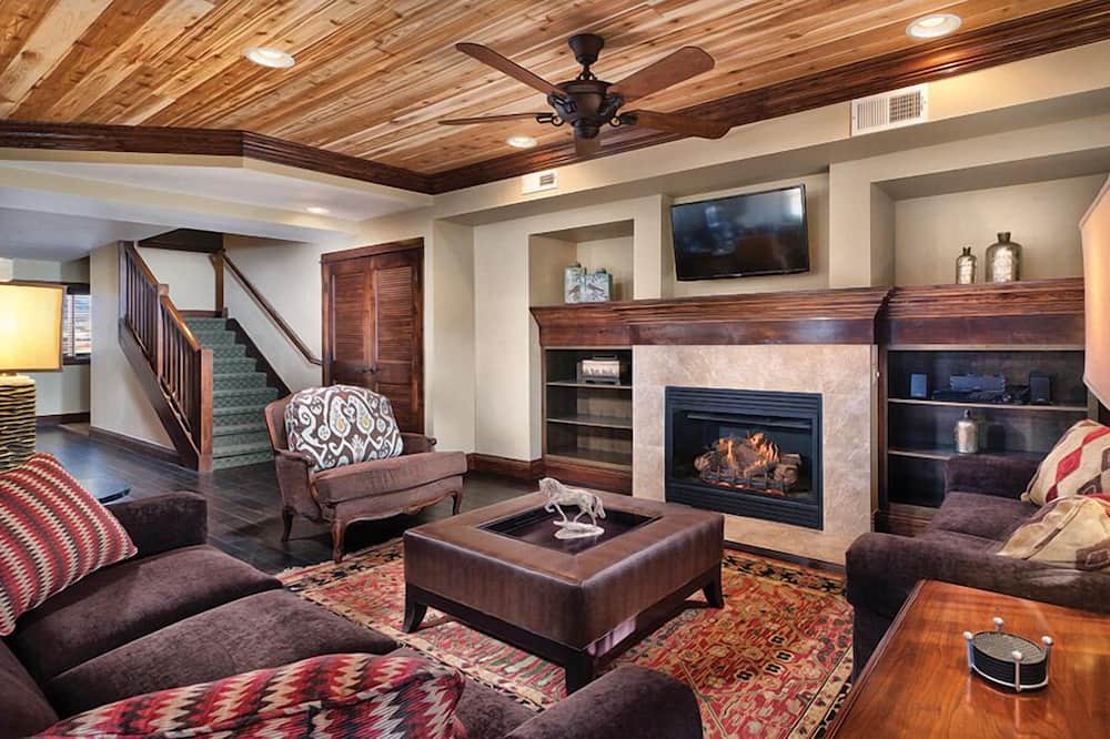 Photo of Livingroom in Grand Elk Ranch