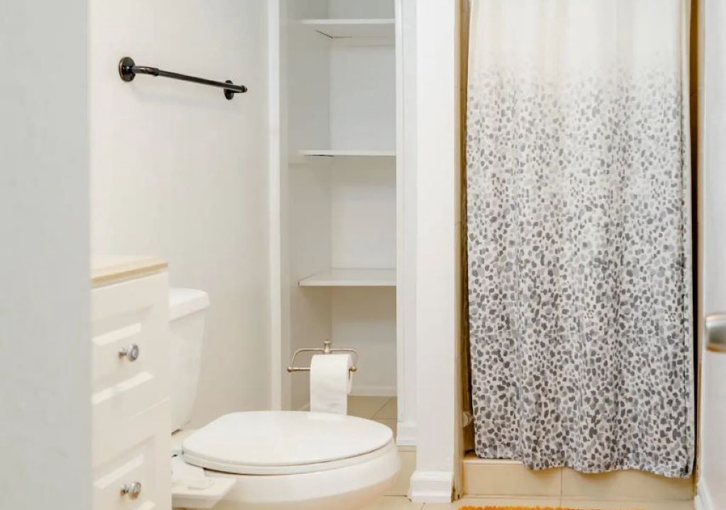 Photo of Bathroom in Lakewood