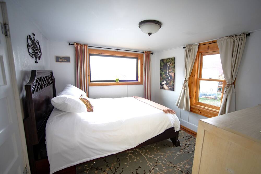 Photo of Bedroom in Crawford