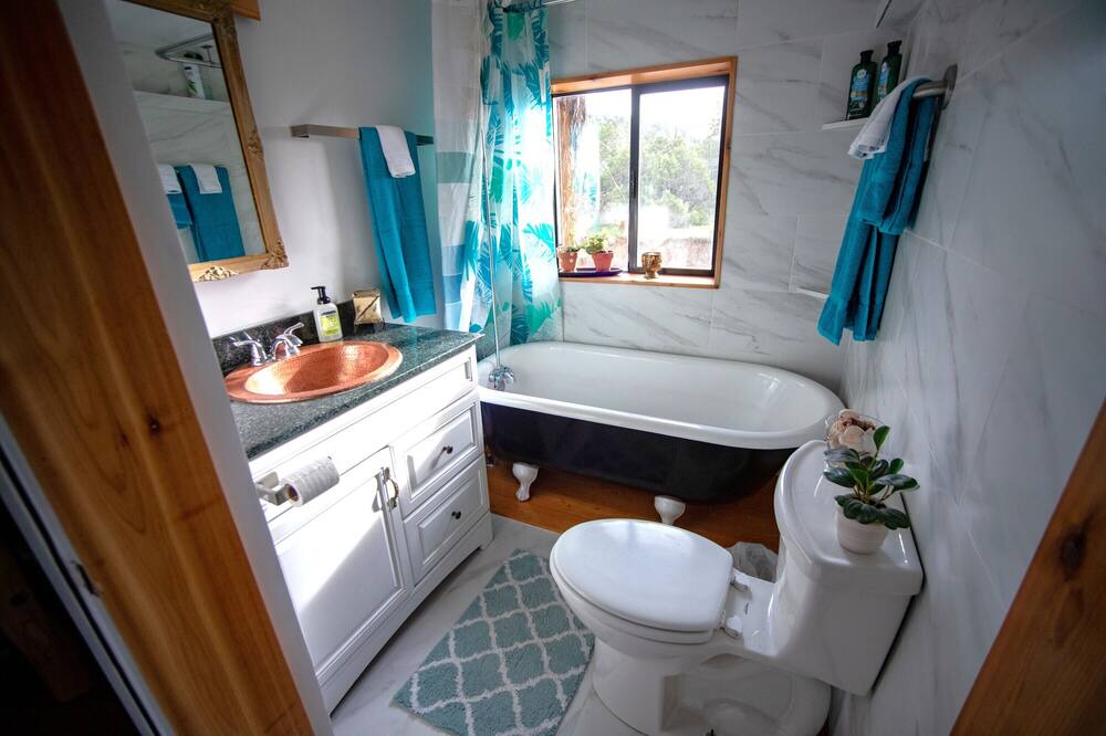 Photo of Bathroom in Crawford