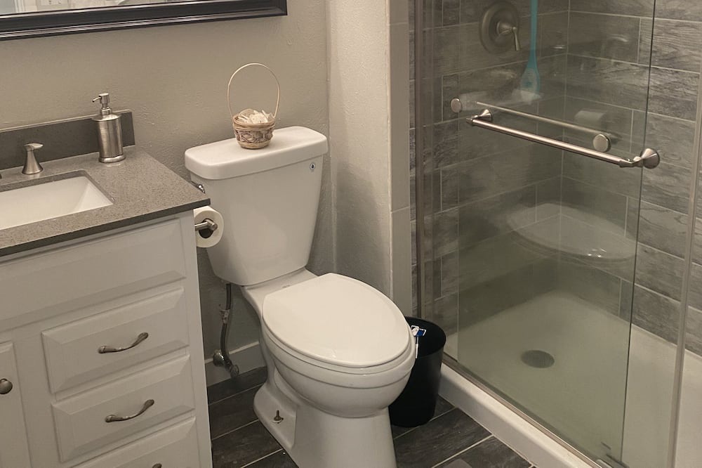 Photo of Bathroom in Morrison