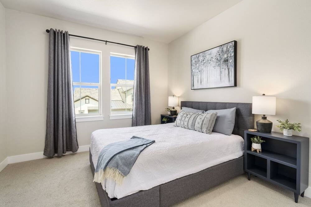 Photo of Bedroom in Loveland