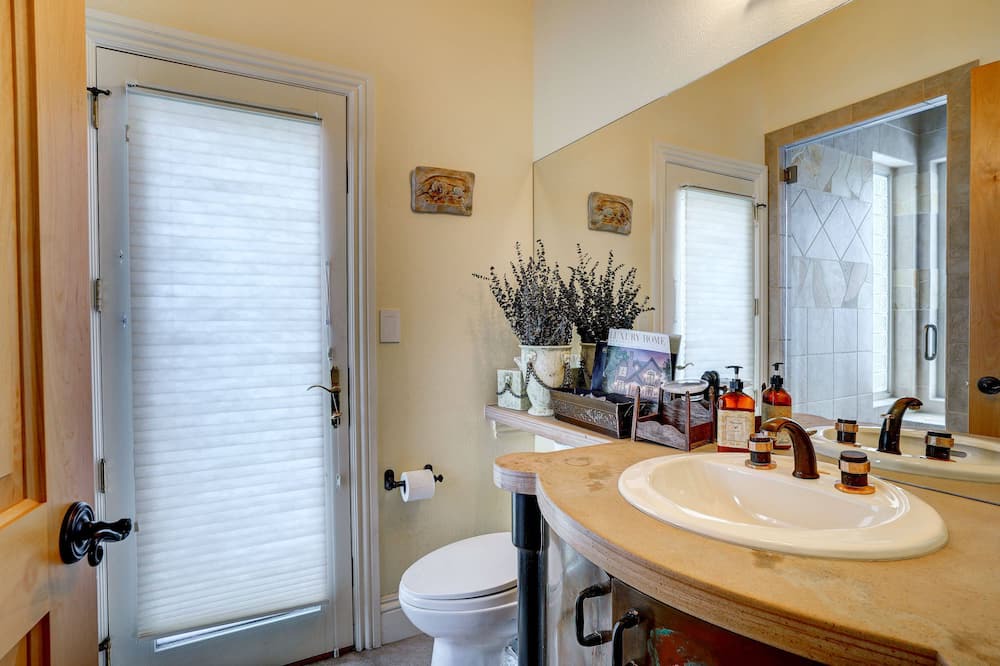 Photo of Bathroom in Boulder