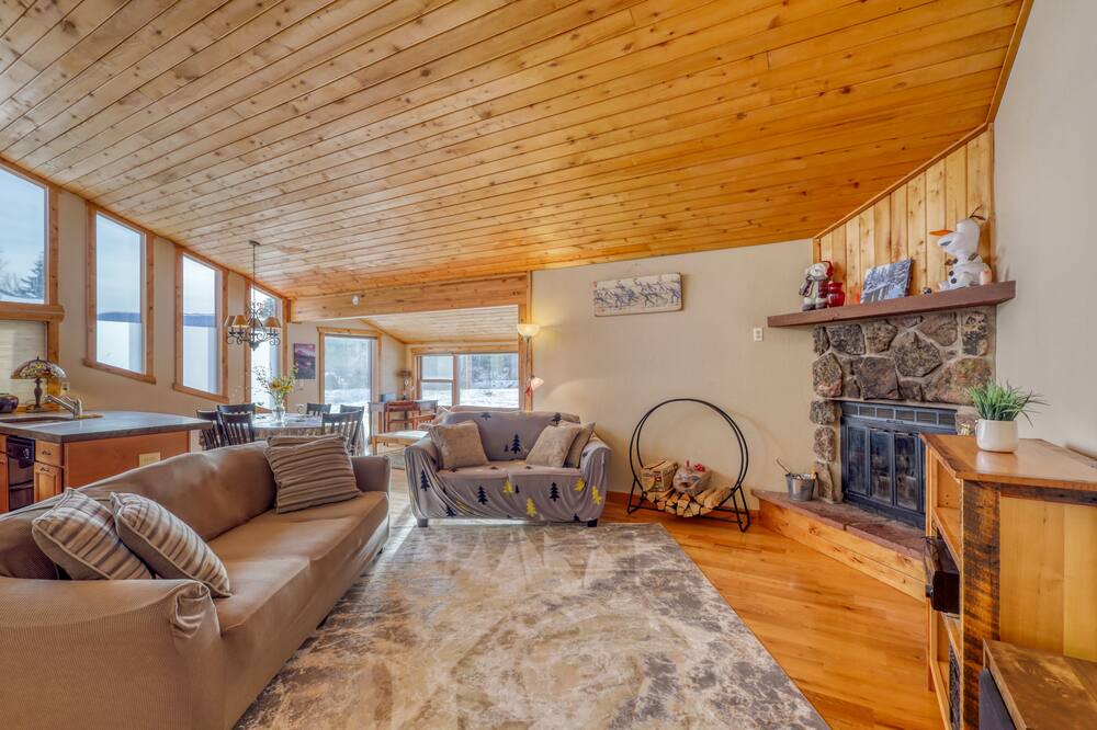 Photo of Livingroom in Fraser