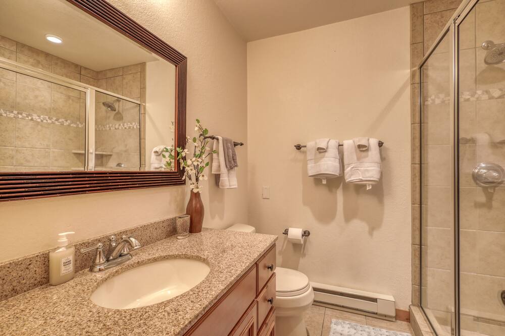 Photo of Bathroom in Fraser