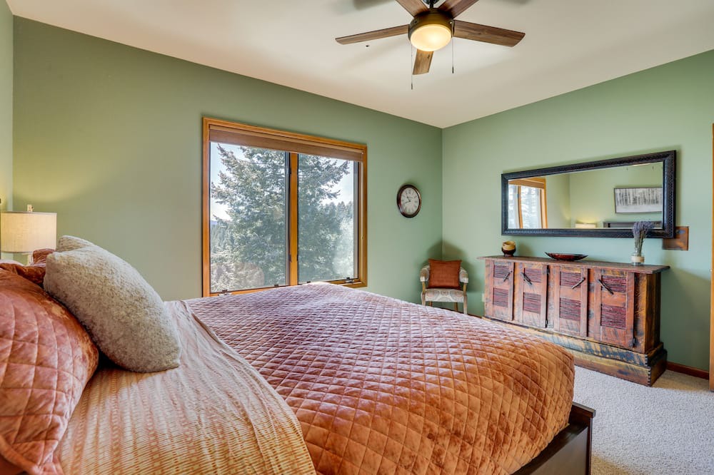 Photo of Bedroom in Hangen Ranch And M and B