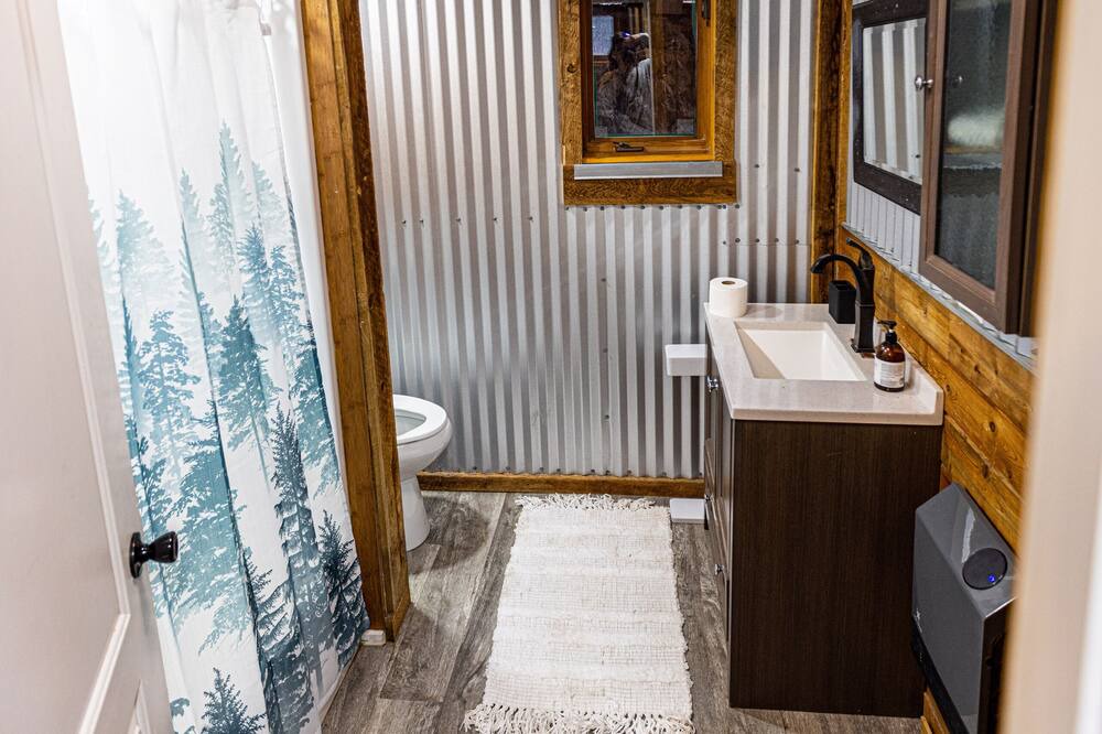 Photo of Bathroom in Jamestown