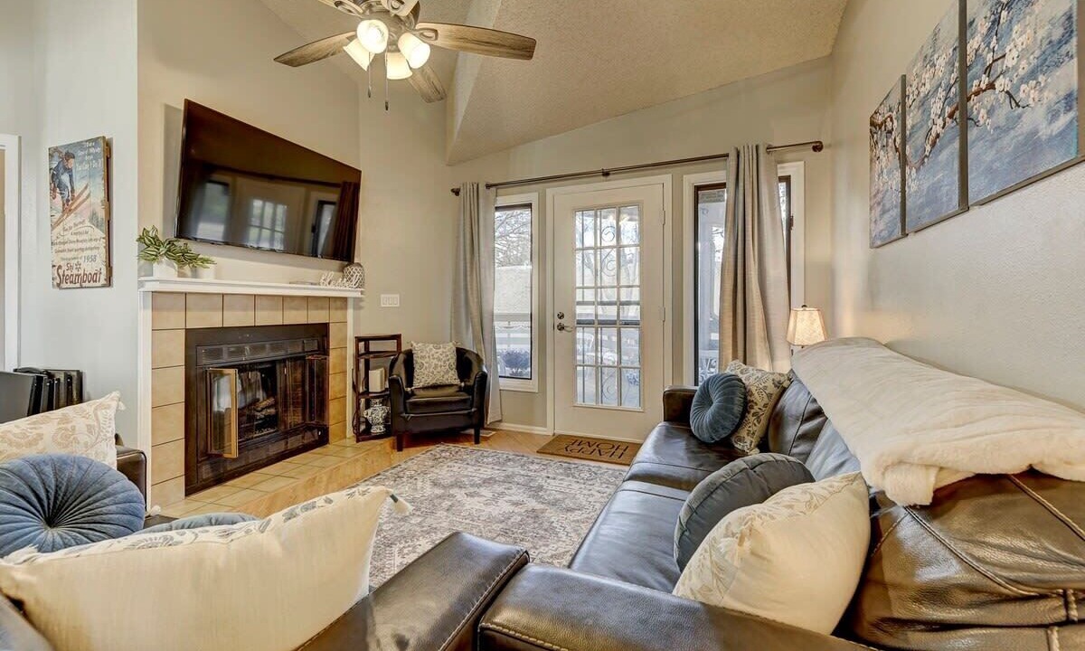 Photo of Livingroom in Briargate