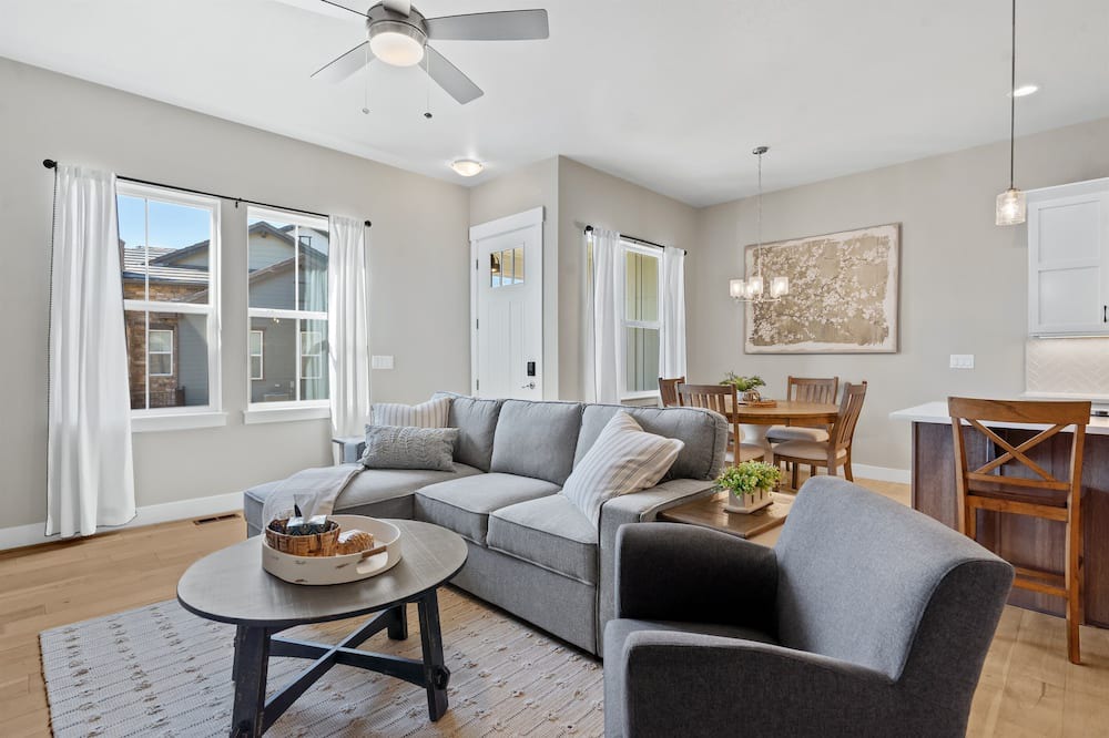 Photo of Livingroom in Loveland