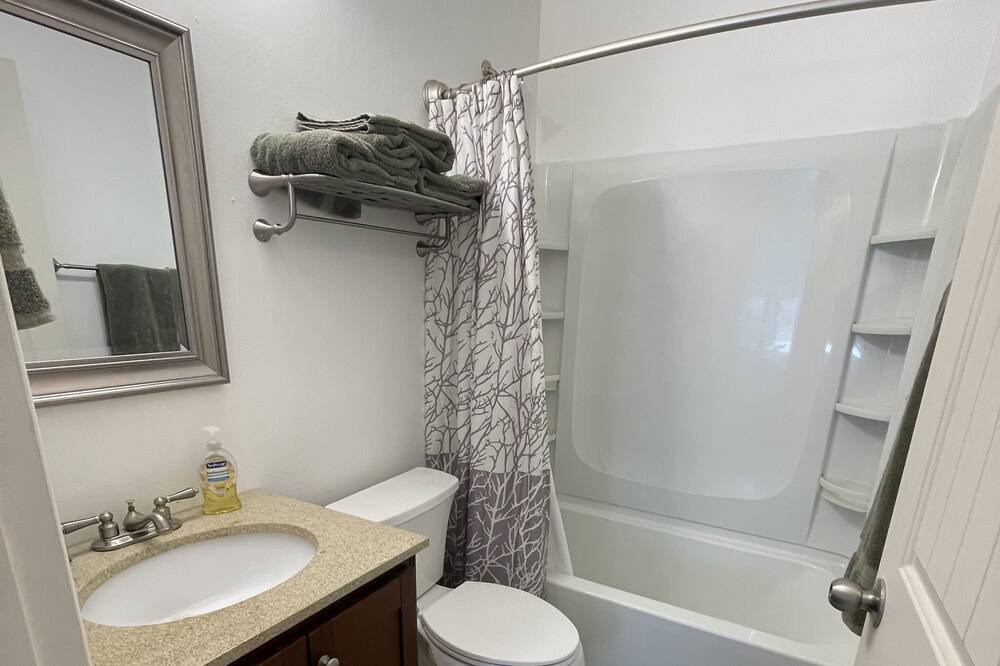 Photo of Bathroom in Meeker