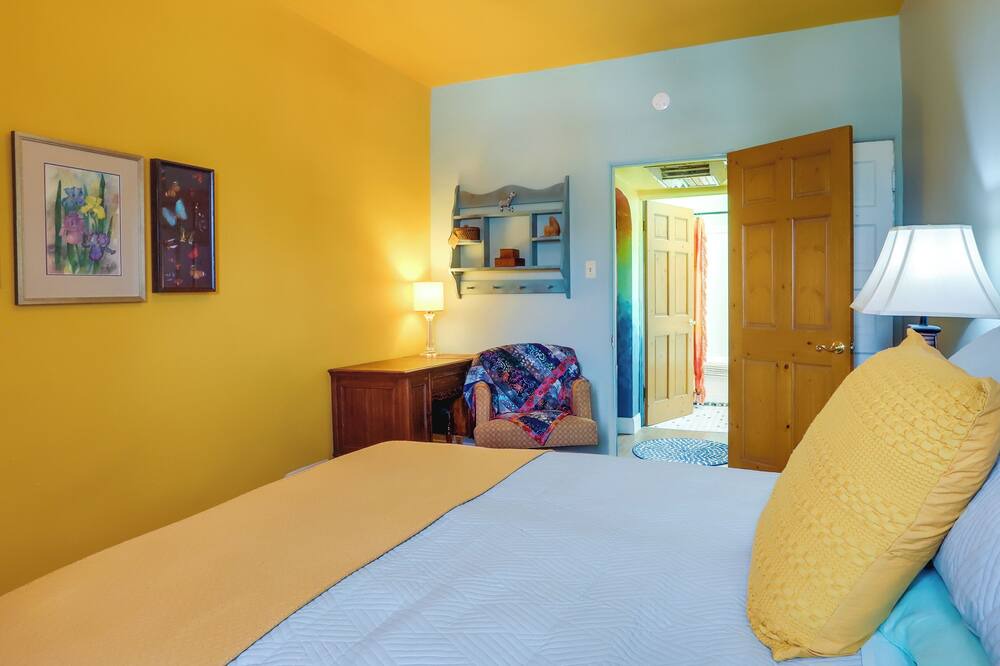 Photo of Bedroom in Sunnyside