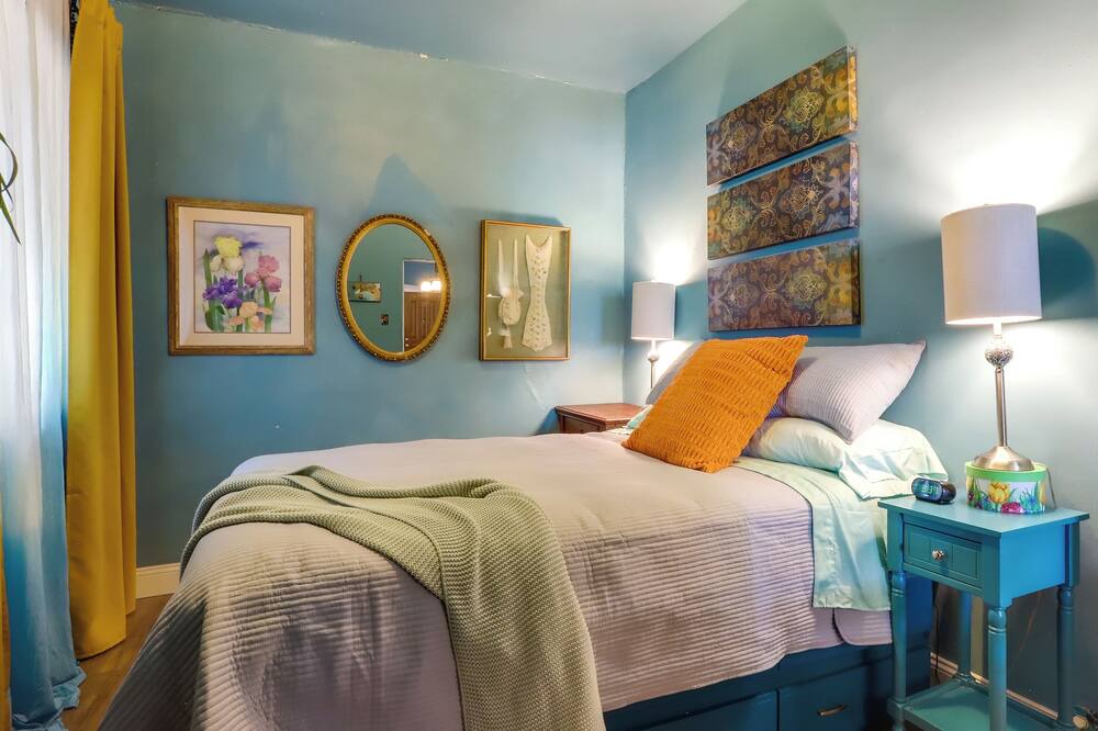 Photo of Bedroom in Sunnyside