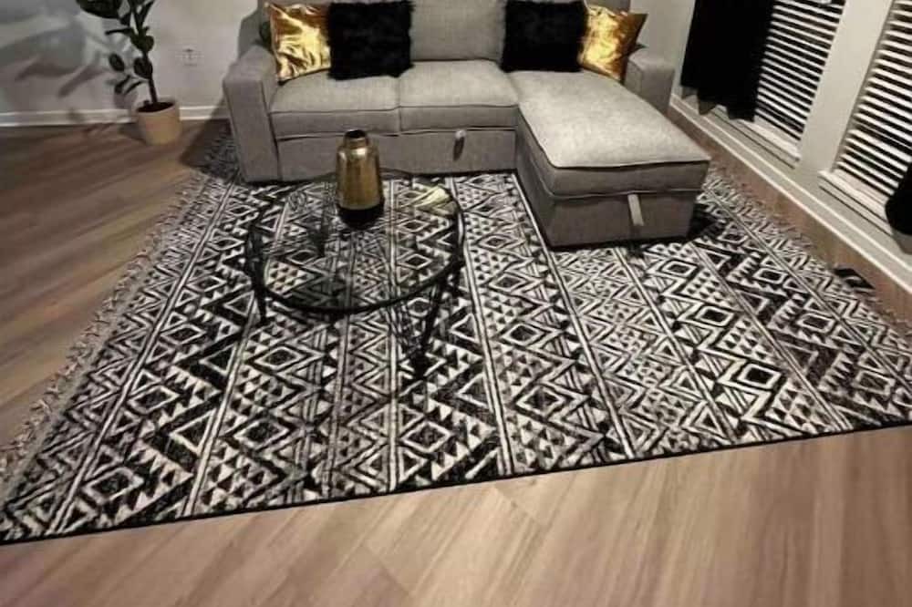 Photo of Livingroom in Stapleton